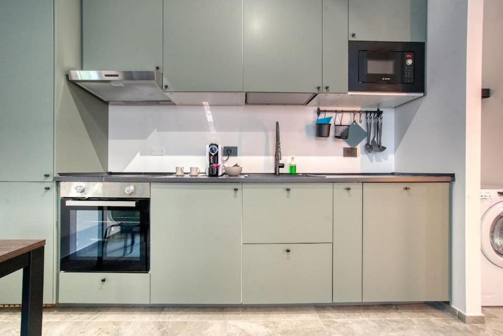 Apartamento Vallarsa 10 - Interno 03 *